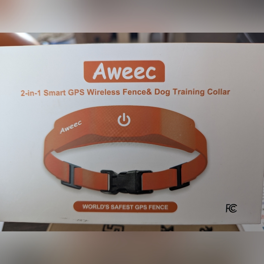 Aweec 2-in-1 Smart GPS Wireless Fence And Dog Training Collar Medium